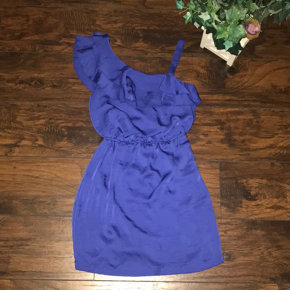 Blue dress
